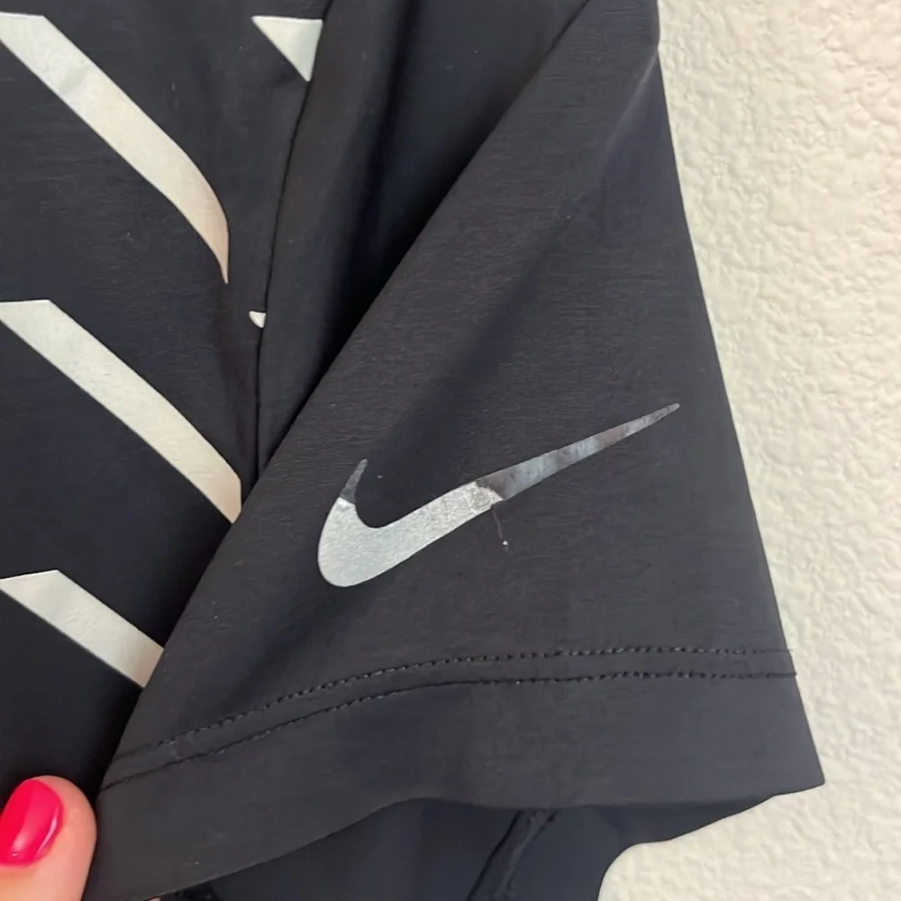Nike Dri-fit size S shirt